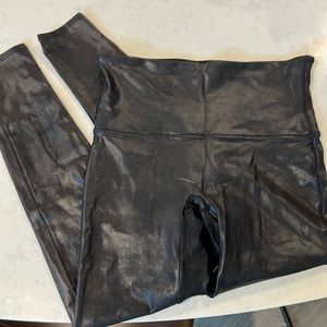 EUC Spanx faux leather leggings